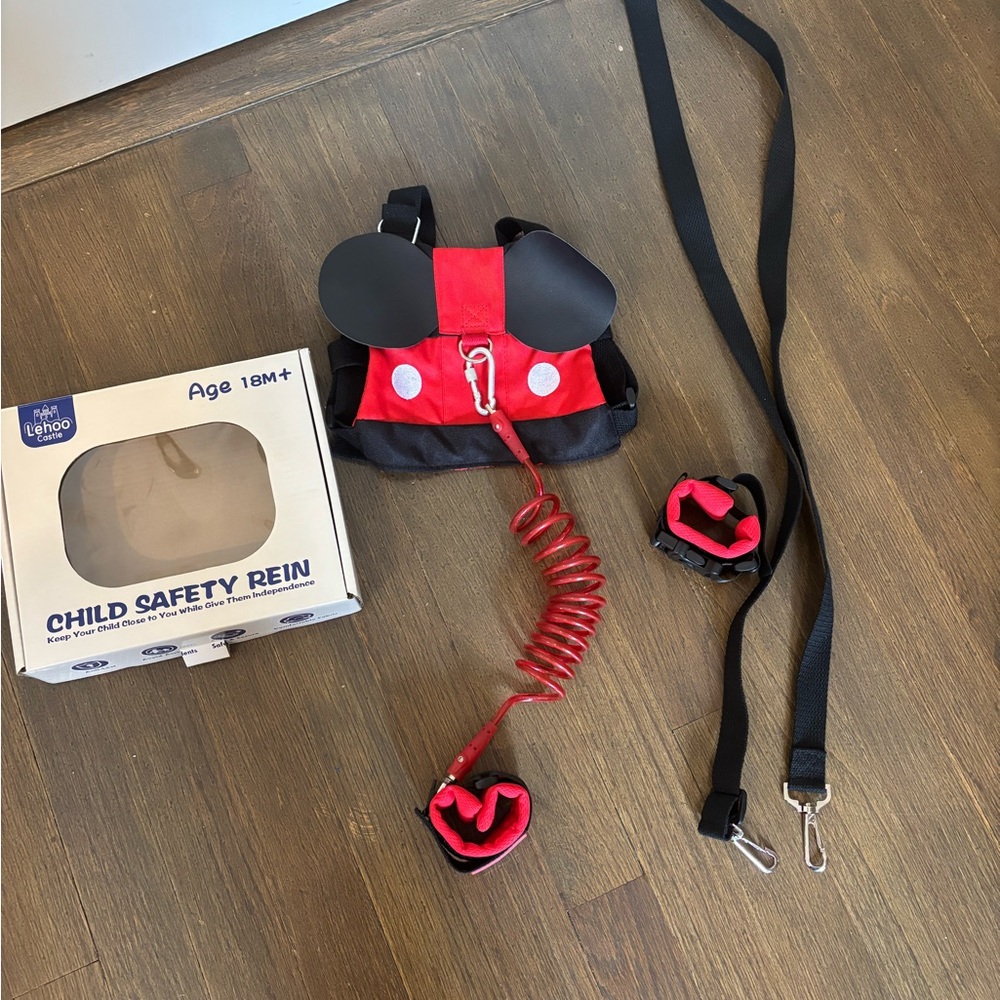 Red and Black Child Safety Rein with Harness